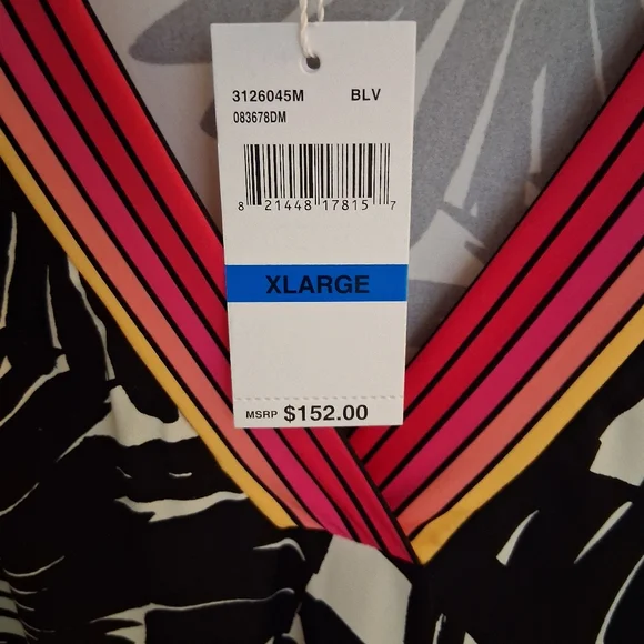 Black White Floral Cover Up - Picture 2 of 3